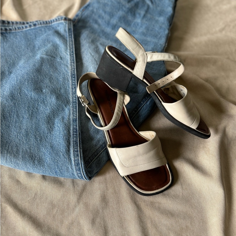 Naturalizer Sandals